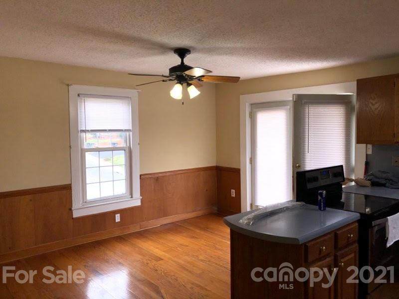 266 Vance Drive - Photo 1