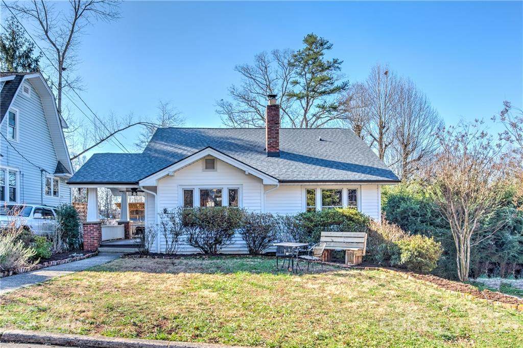 76 Harris Avenue - Photo 1