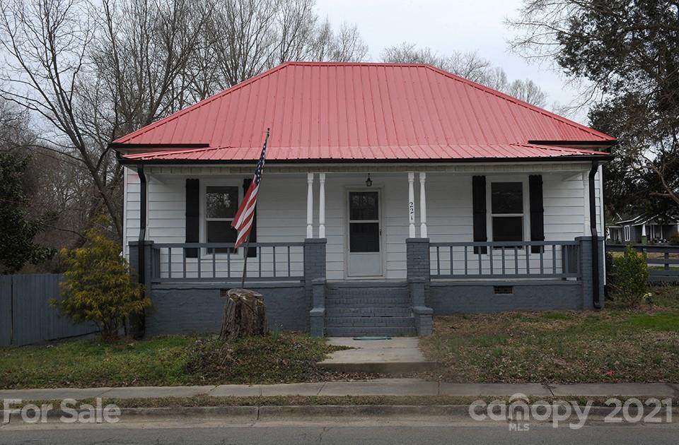 221 Peeler Street - Photo 1