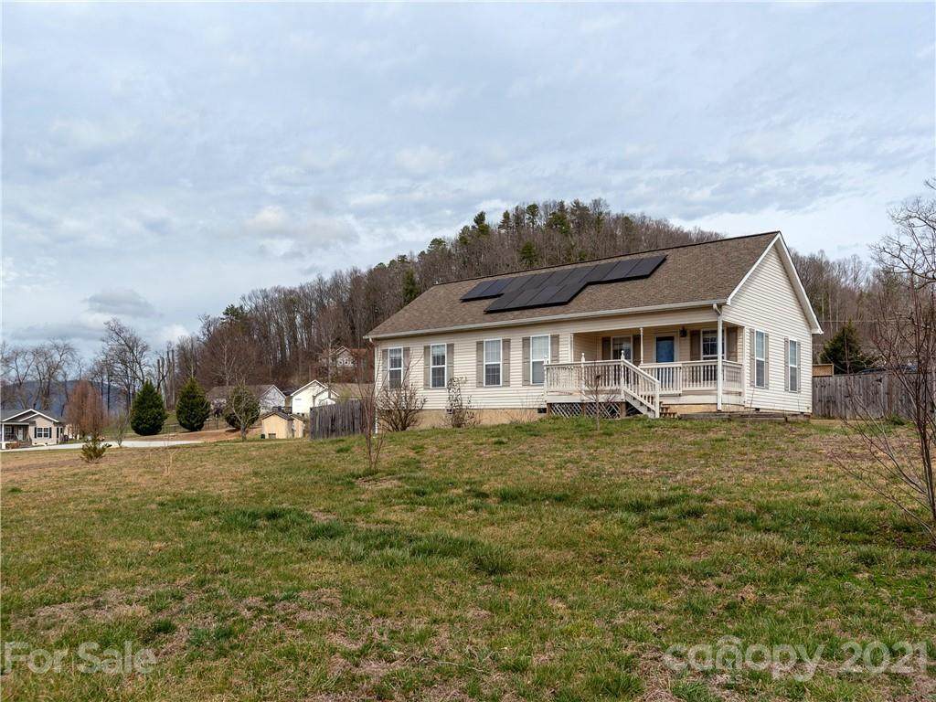 112 Ridge Field Drive - Photo 1
