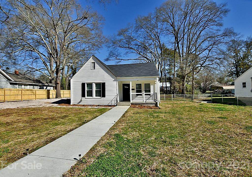 621 Flint Street - Photo 1