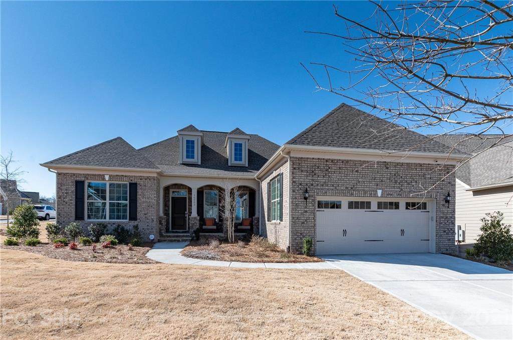 16003 Vale Ridge Drive - Photo 1