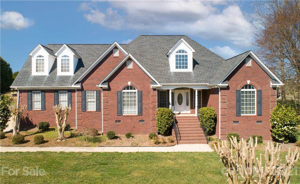 1126 Hunter Trail Court - Photo 1