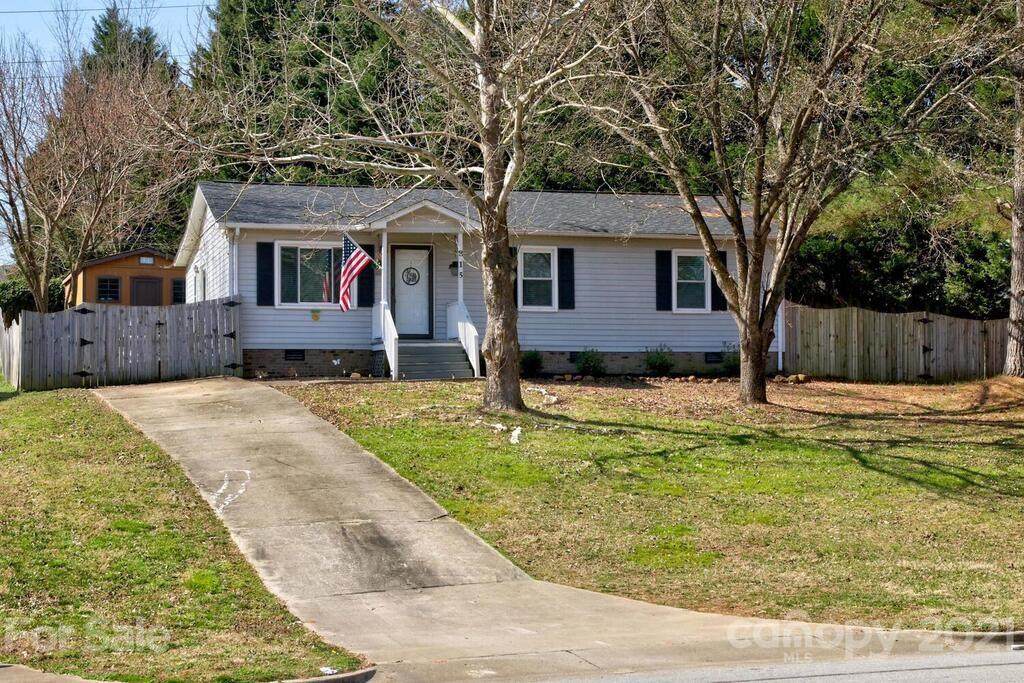 815 Mooresville Road - Photo 1