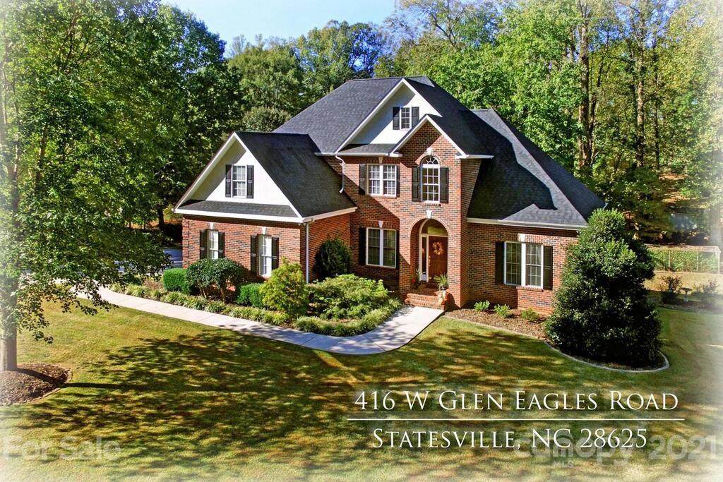 416 Gleneagles Road - Photo 1