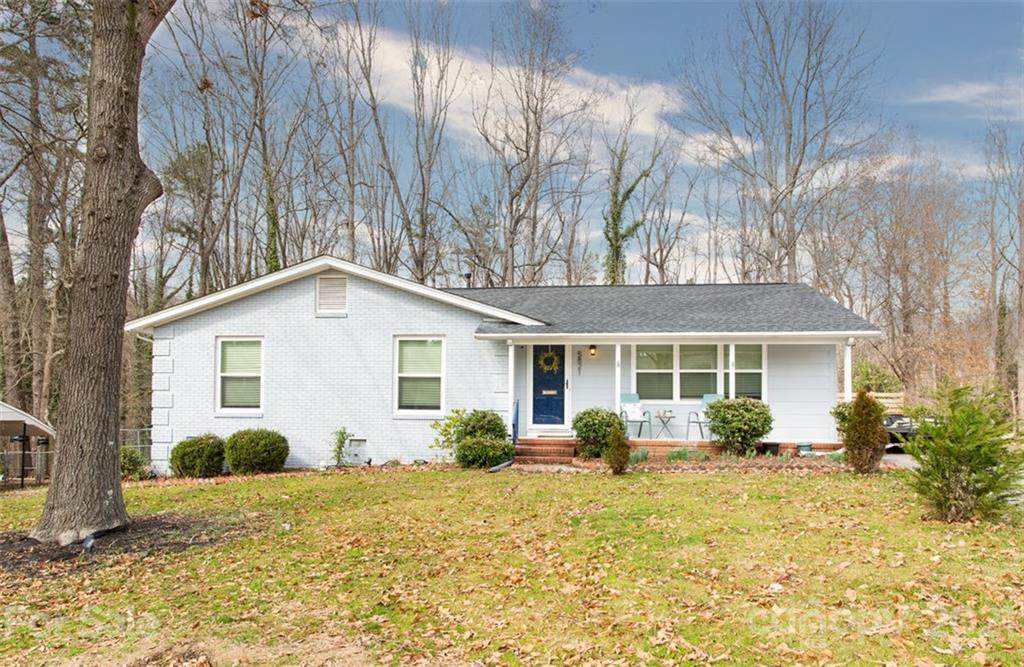 5821 Charing Place - Photo 1