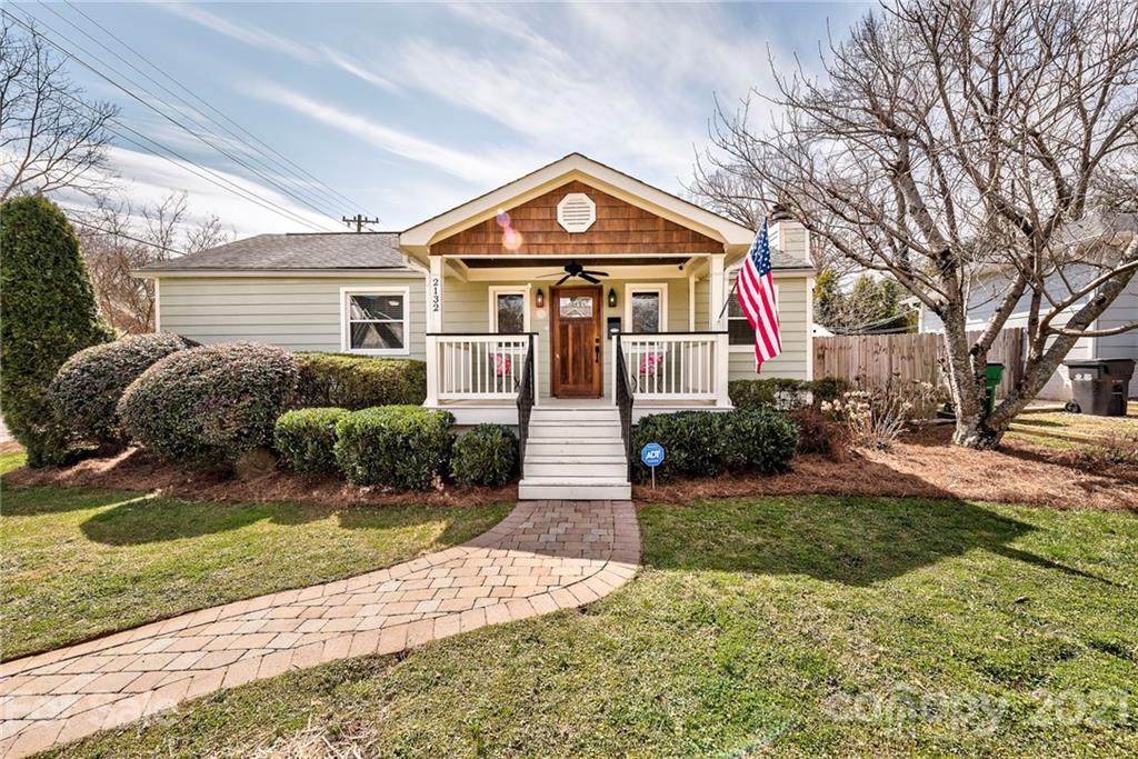 2132 Stratford Avenue - Photo 1