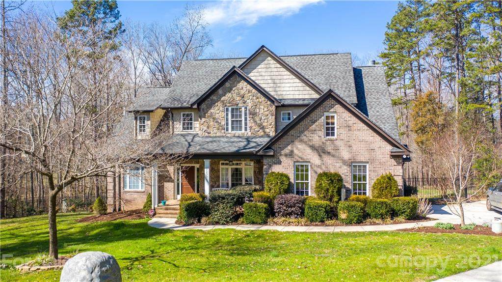 3255 Leanne Drive - Photo 1