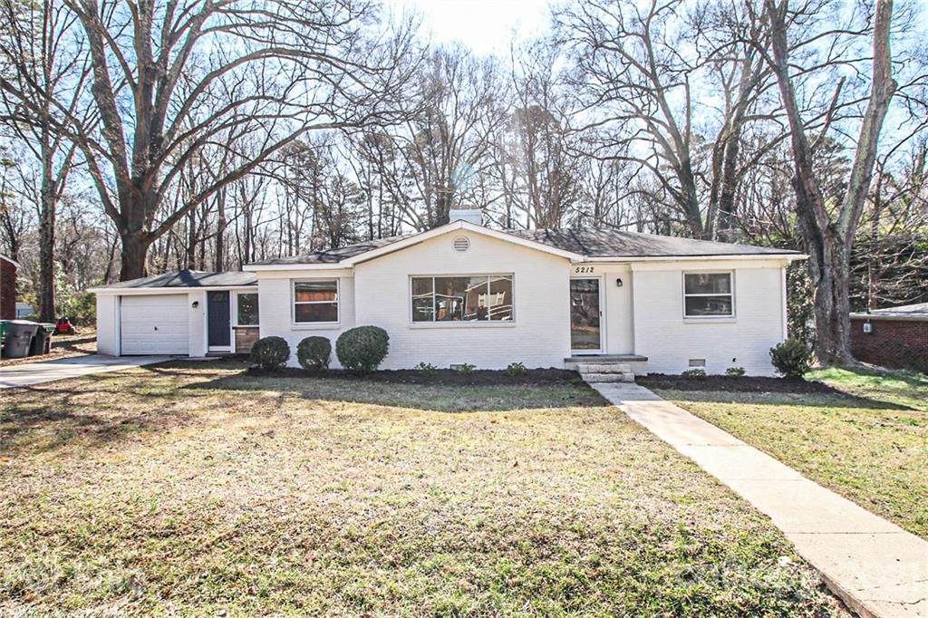 5212 Pine Drive - Photo 1