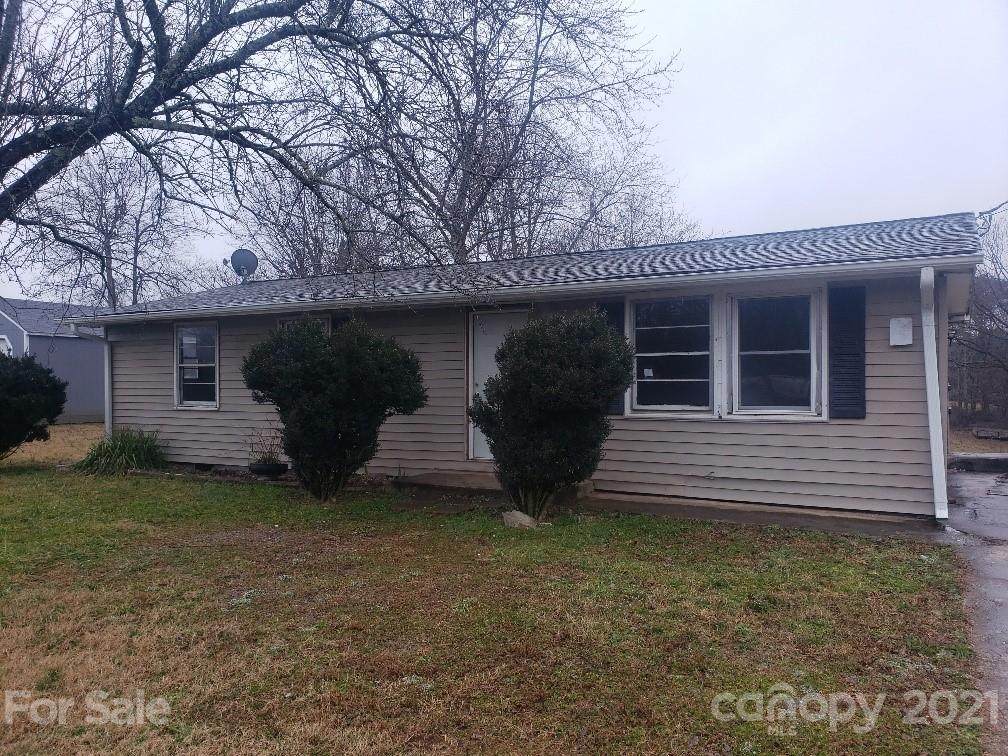 4393 Chantilly Drive - Photo 1