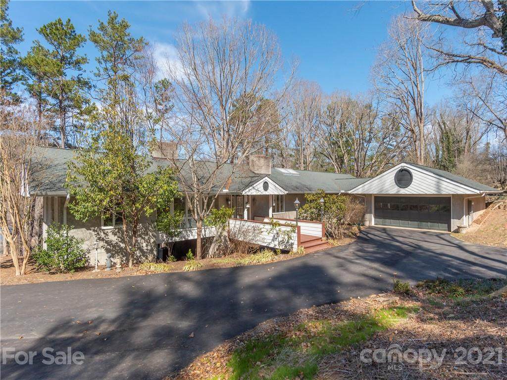 181 Lakeshore Drive - Photo 1