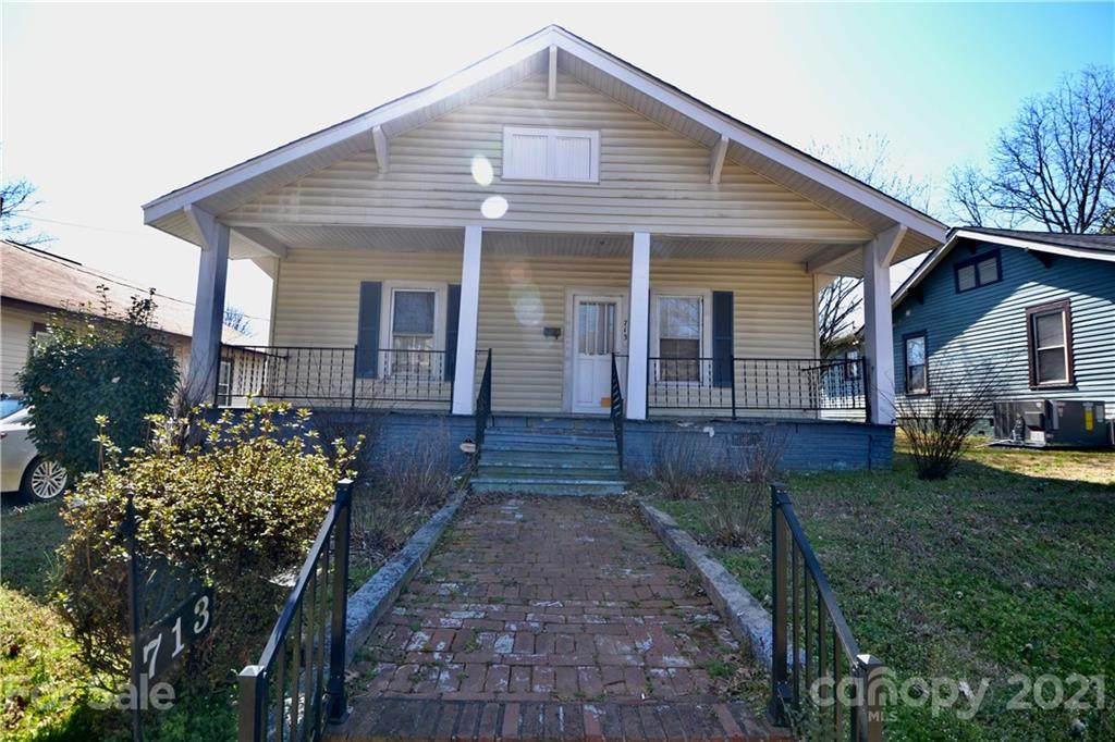 713 Park Avenue - Photo 1