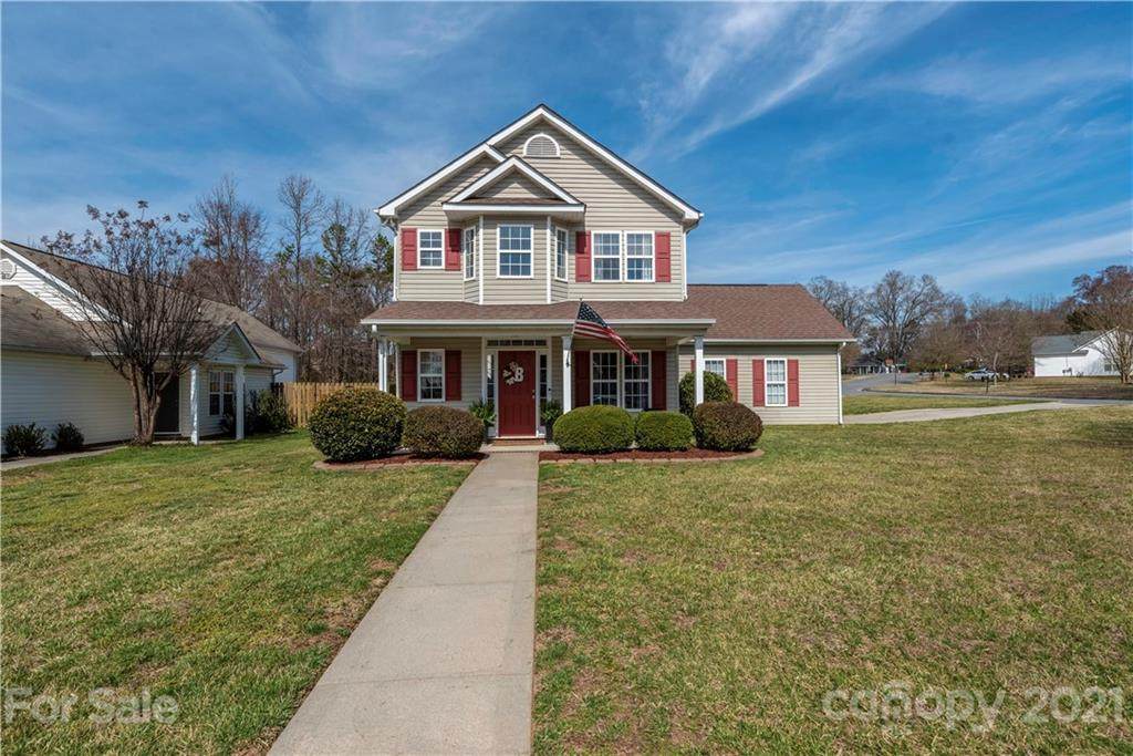 2243 Oakhurst Court - Photo 1