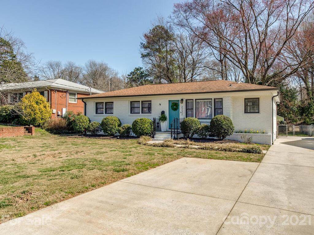 2232 Lanier Avenue - Photo 1