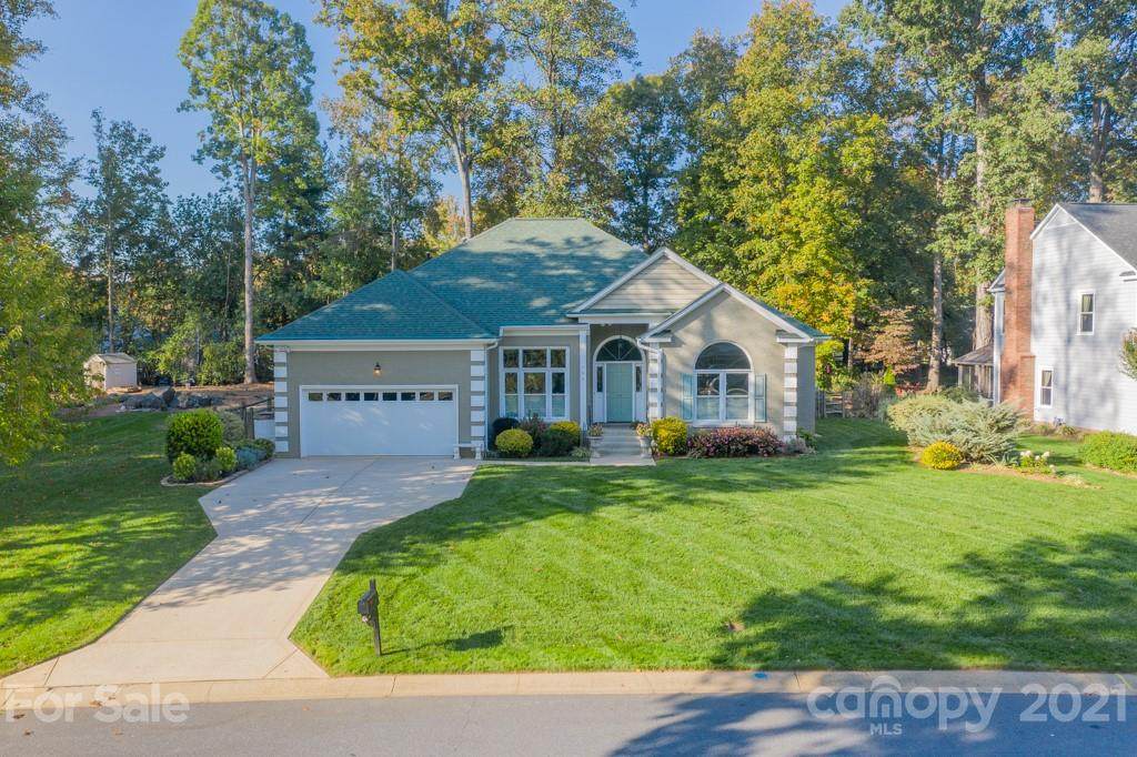 184 Bridgeport Drive - Photo 1