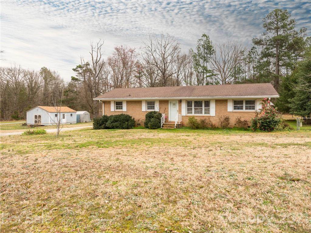 1870 Coltharp Road - Photo 1