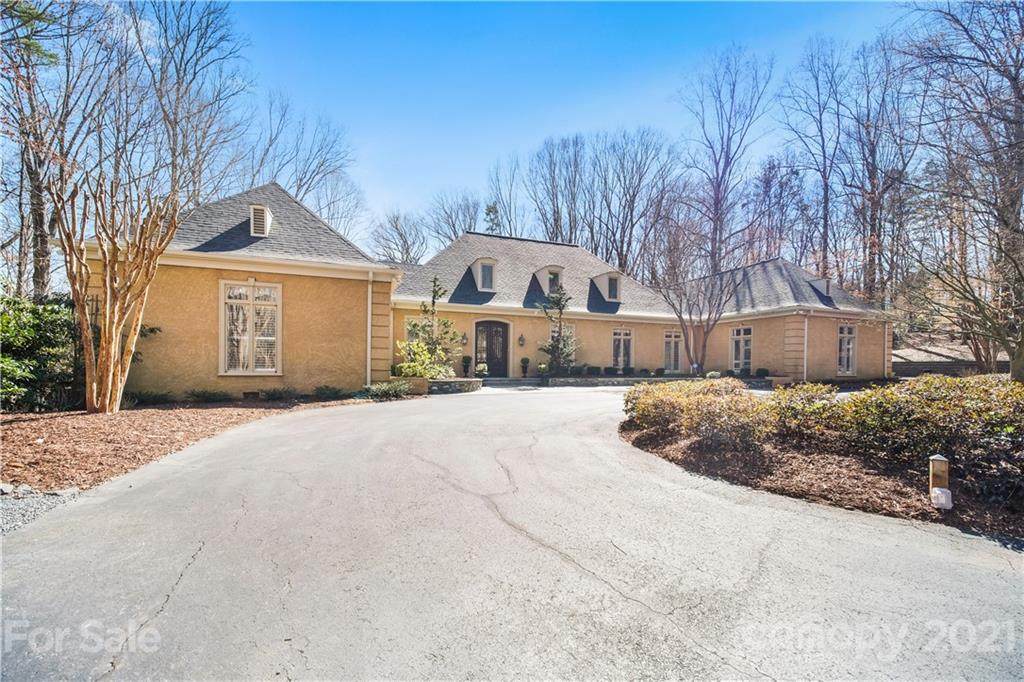 8389 Providence Road - Photo 1
