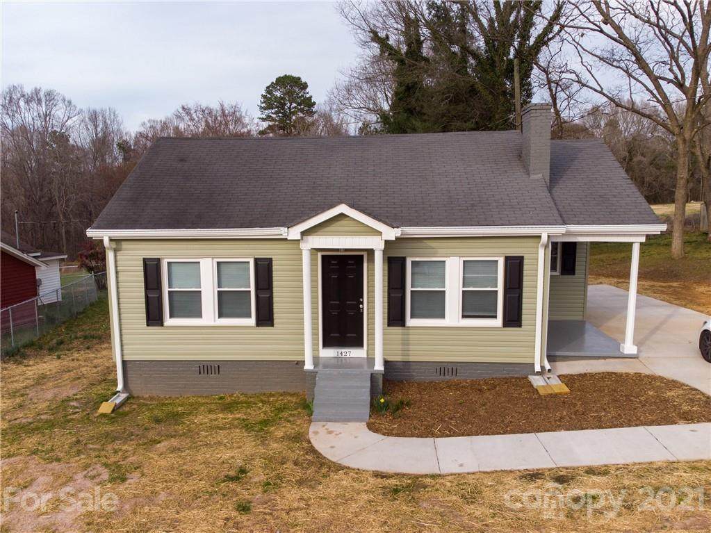 1427 Kings Circle - Photo 1