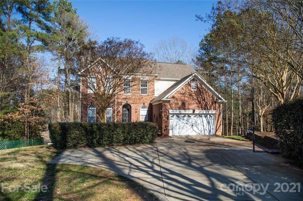 2434 Wellesbourne Lane - Photo 1