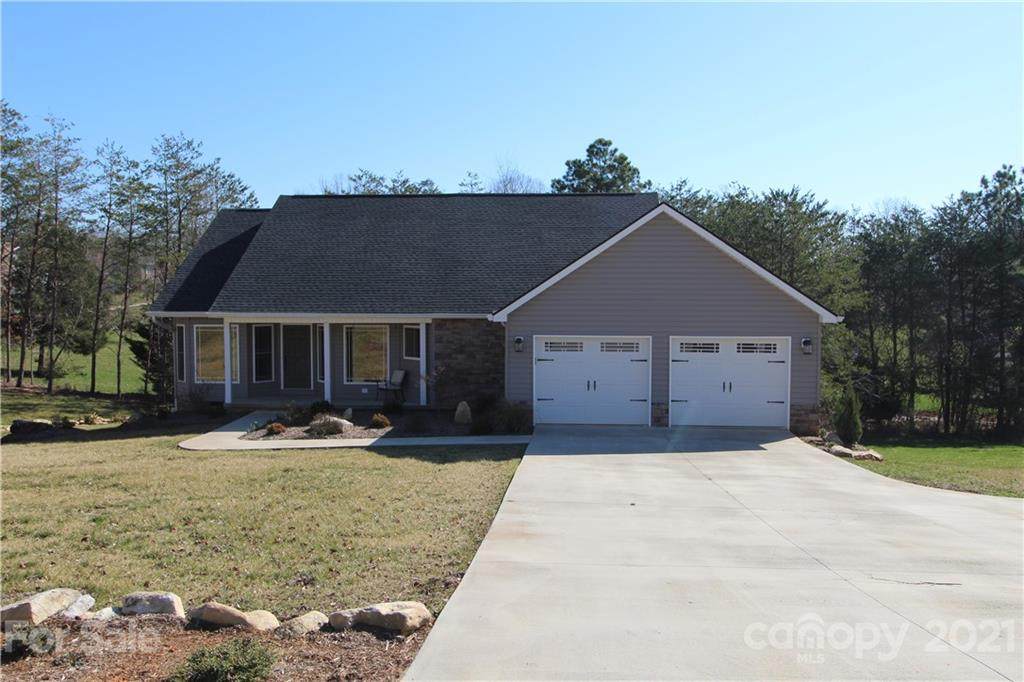 17 Greenway Drive - Photo 1