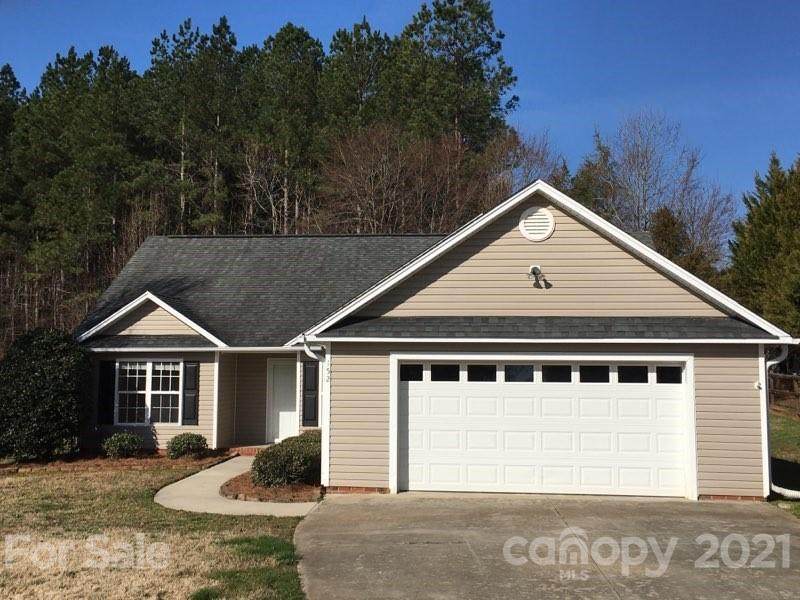 152 Summit Drive - Photo 1