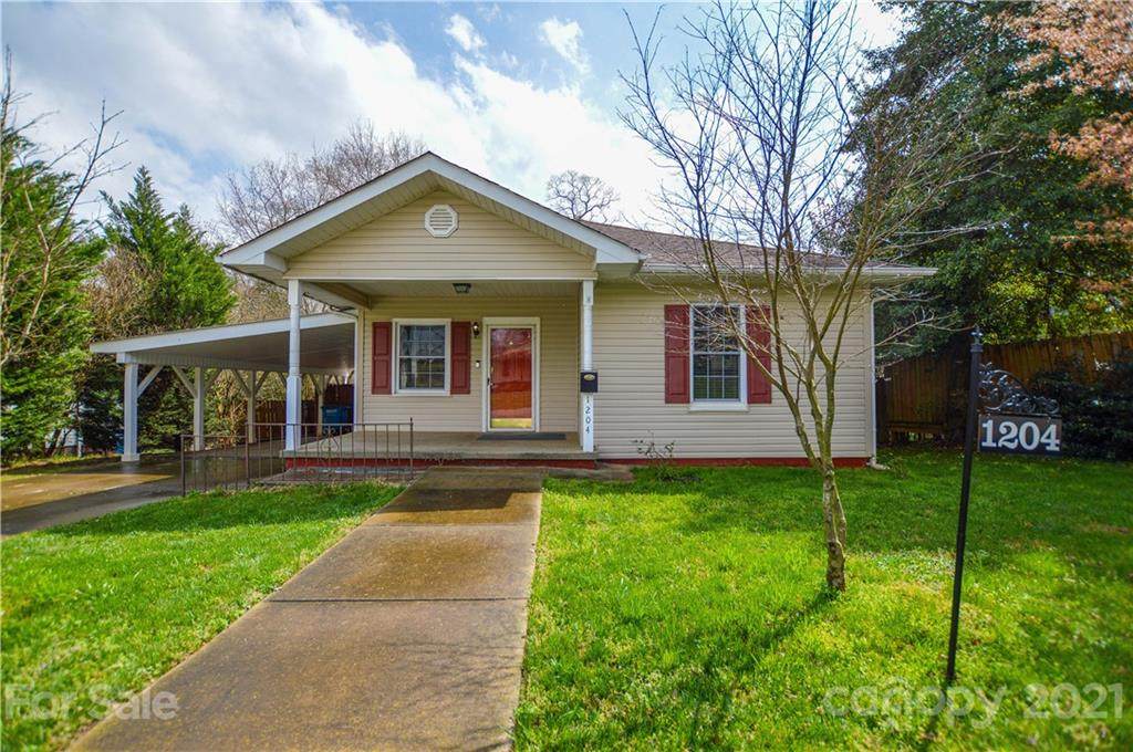 1204 Catawba Street - Photo 1