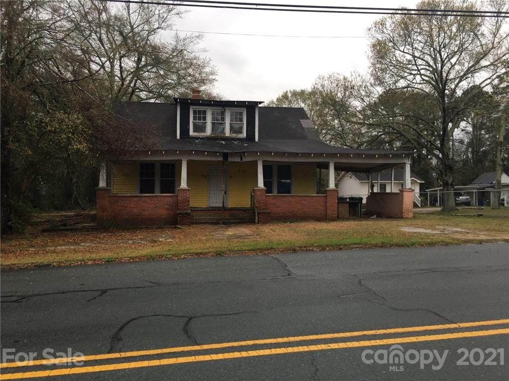 305 Main Street - Photo 1