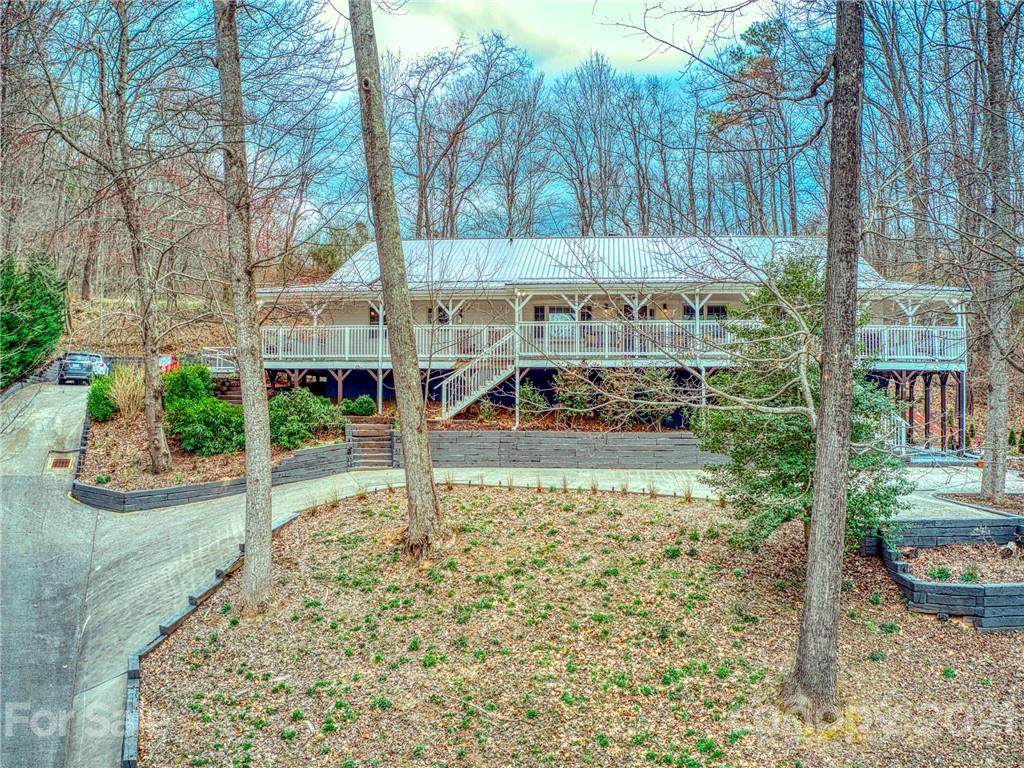 355 Dayton Drive - Photo 1