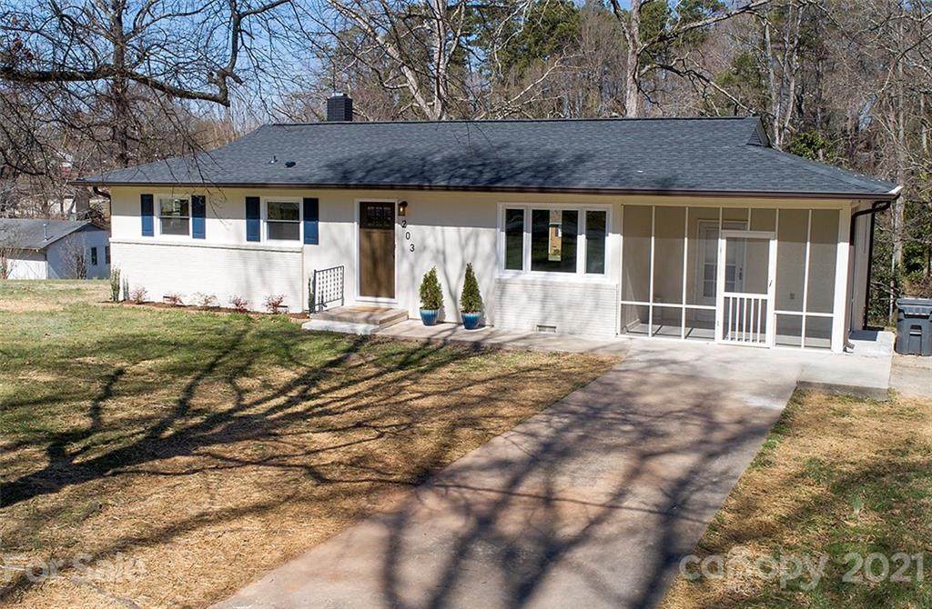 203 Poplar Street - Photo 1