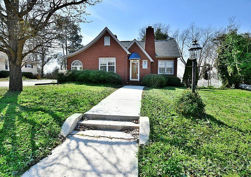 408 White Street - Photo 1