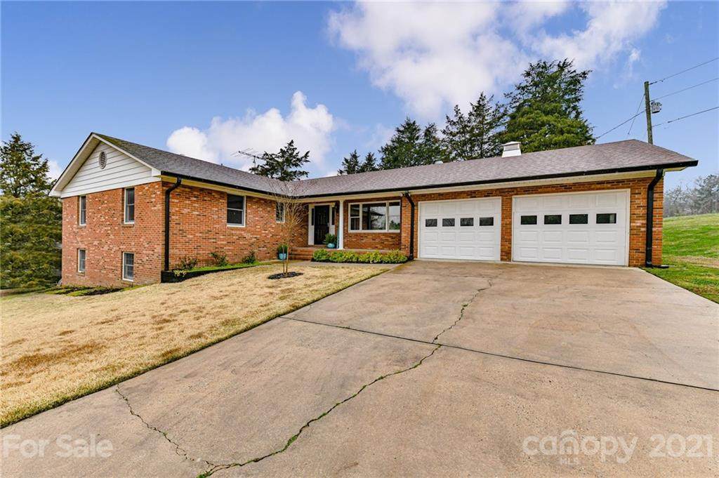 8730 Lazy Ridge Lane - Photo 1