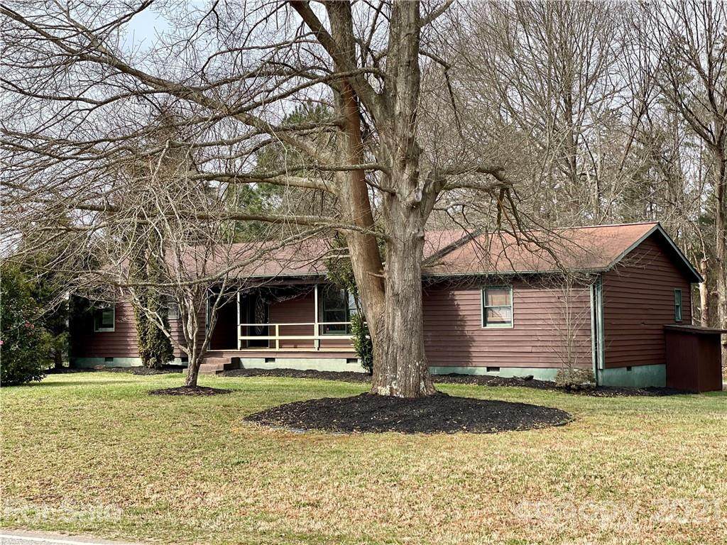 204 Hicks Creek Road - Photo 1