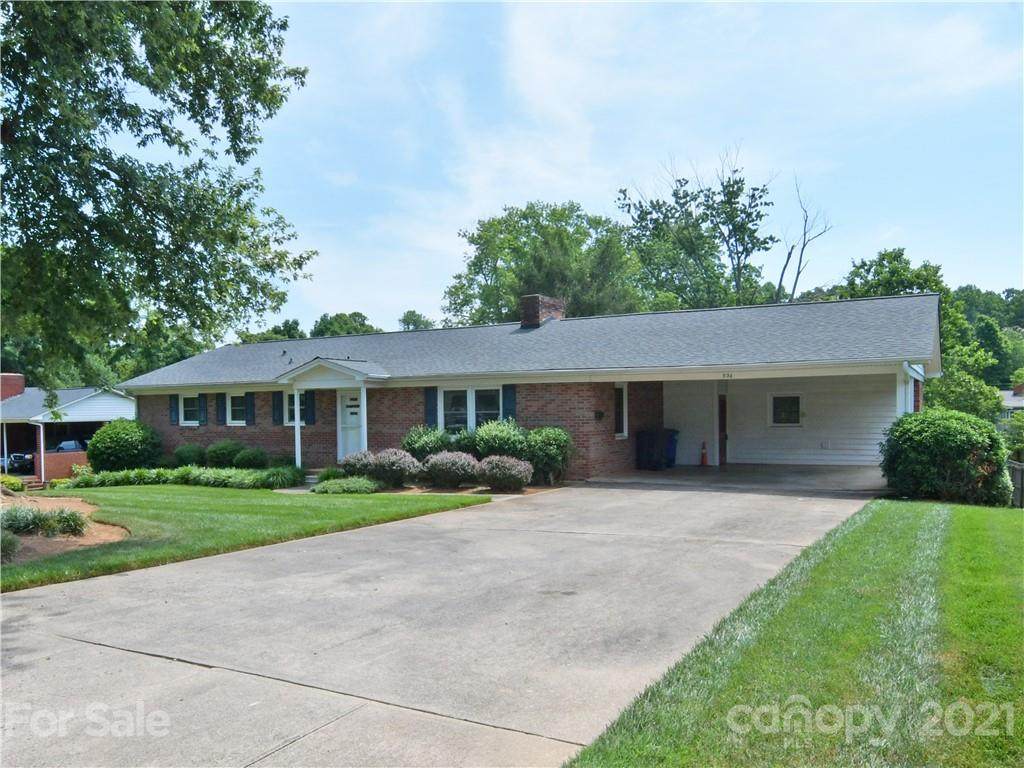936 Armstrong Street - Photo 1