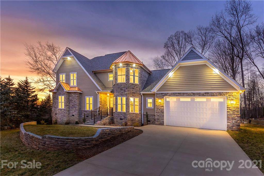 101 Mollholland Boulevard - Photo 1