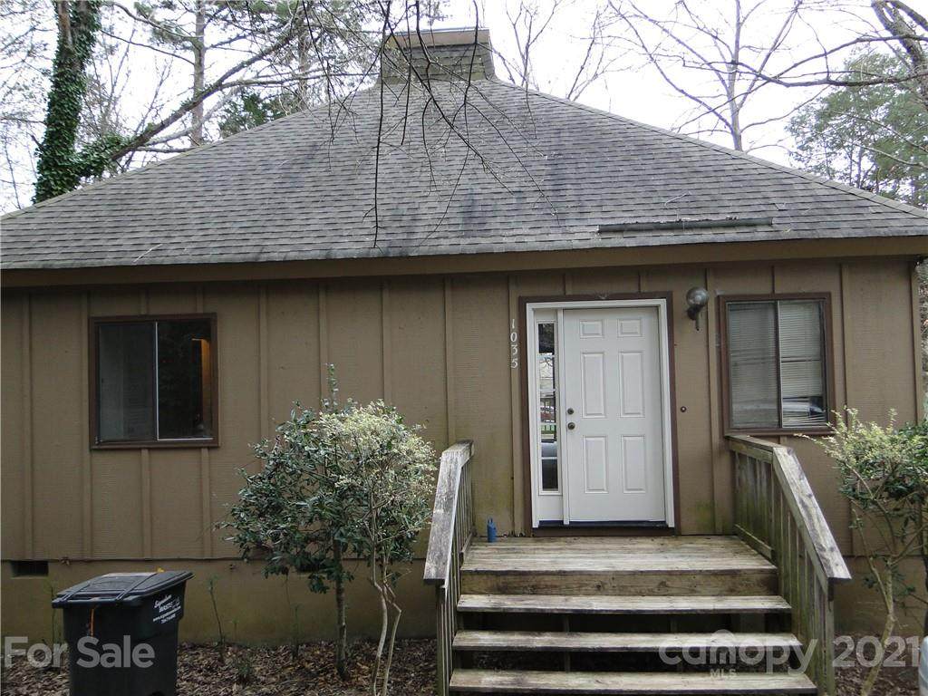 1035 Bounty Lane - Photo 1