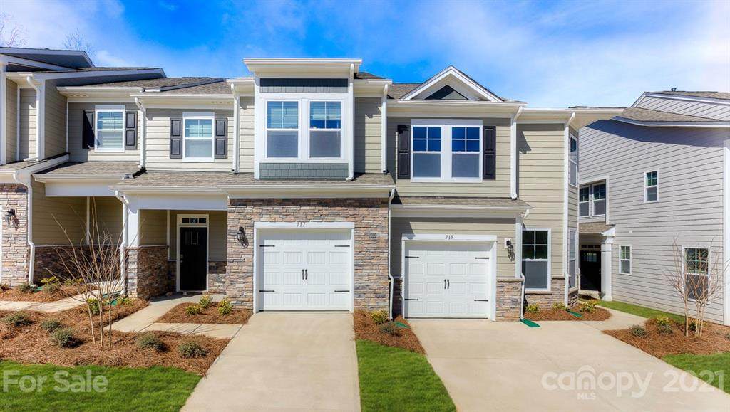 740 Little Blue Stem Drive - Photo 1