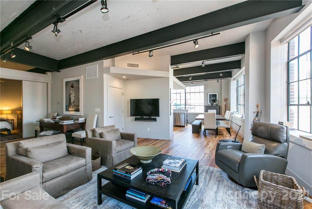 100 Coxe Avenue - Photo 1