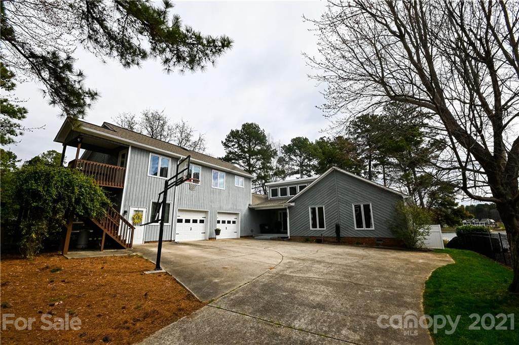 4354 Pine Harbor Drive - Photo 1