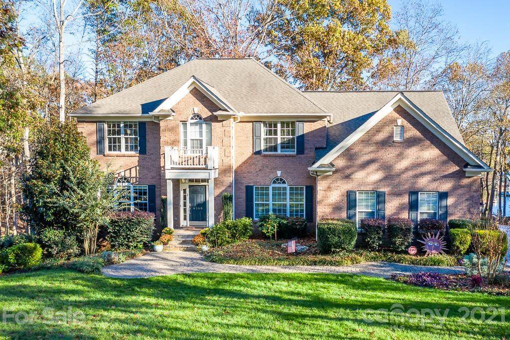 4540 Island Waters Drive - Photo 1
