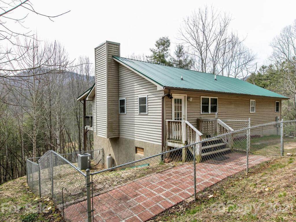 250 Mckinzie Place - Photo 1