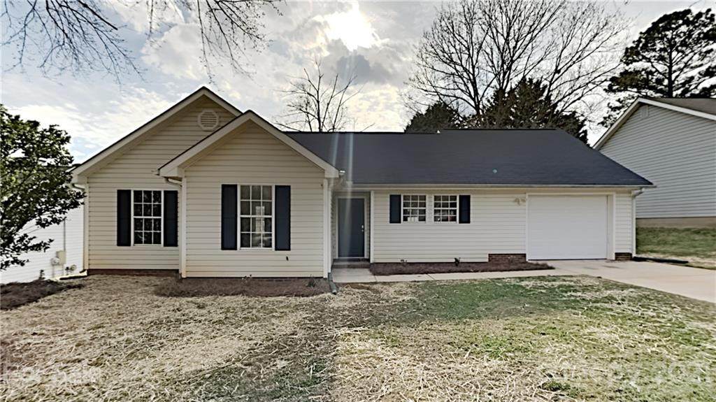 1568 Forest Glen Drive - Photo 1