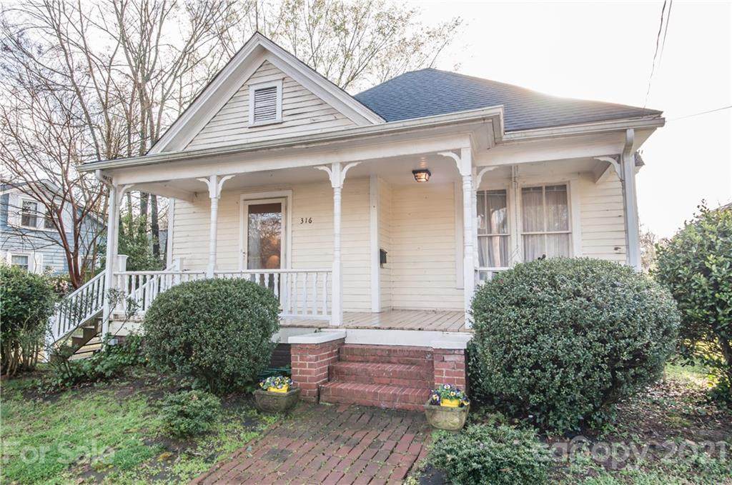 316 Race Street - Photo 1