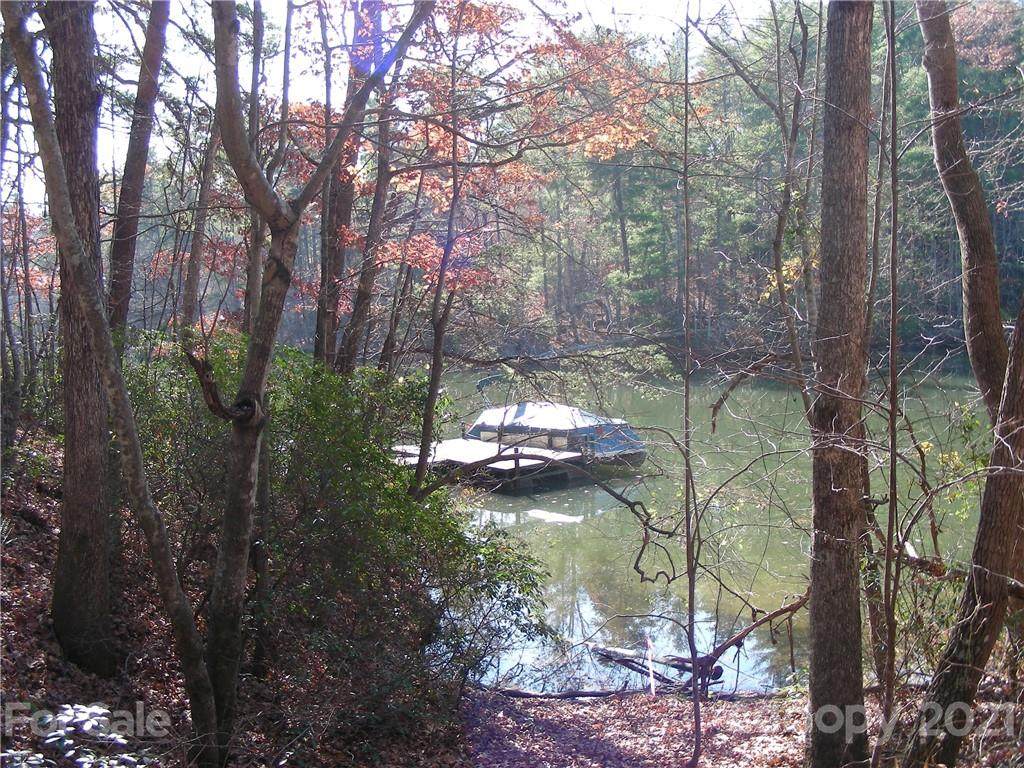11 South Pointe Road - Photo 1