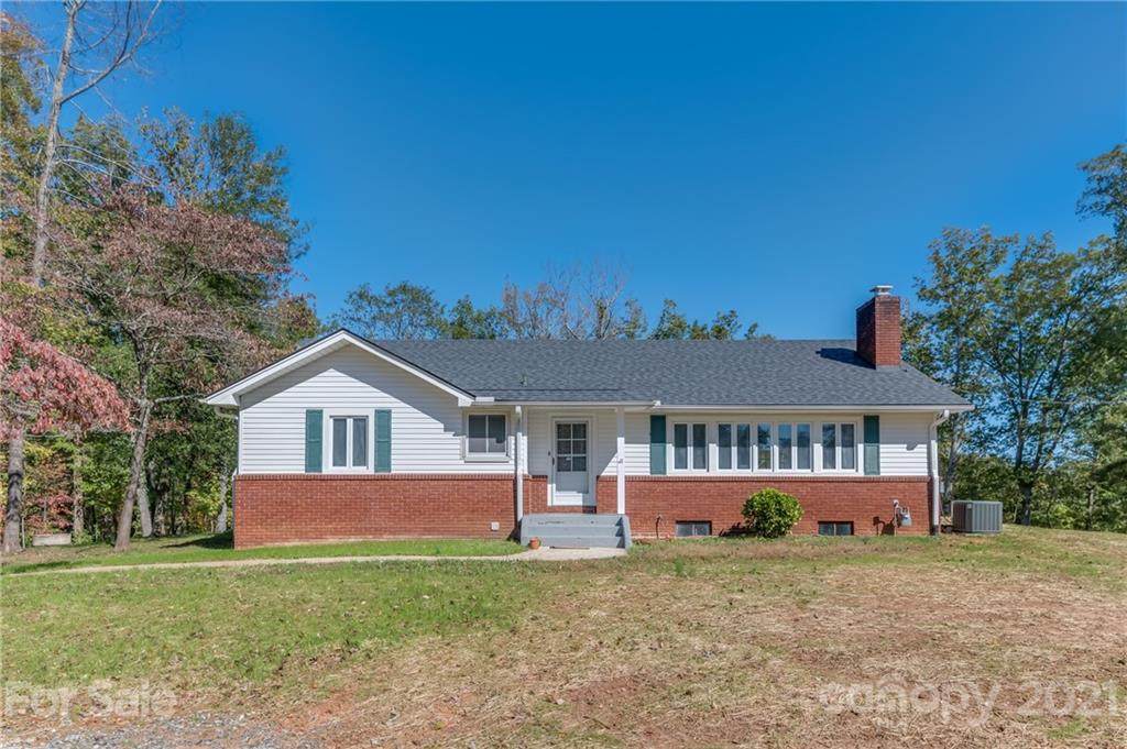 55 Markham Road - Photo 1