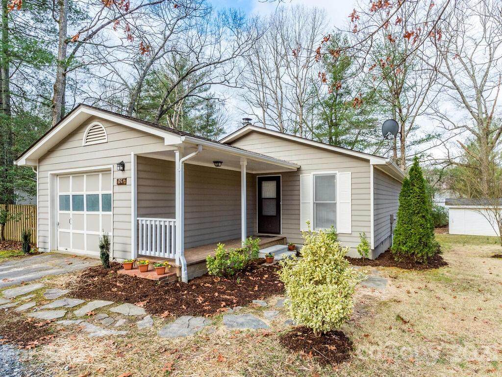 4 Sugarloaf Lane - Photo 1