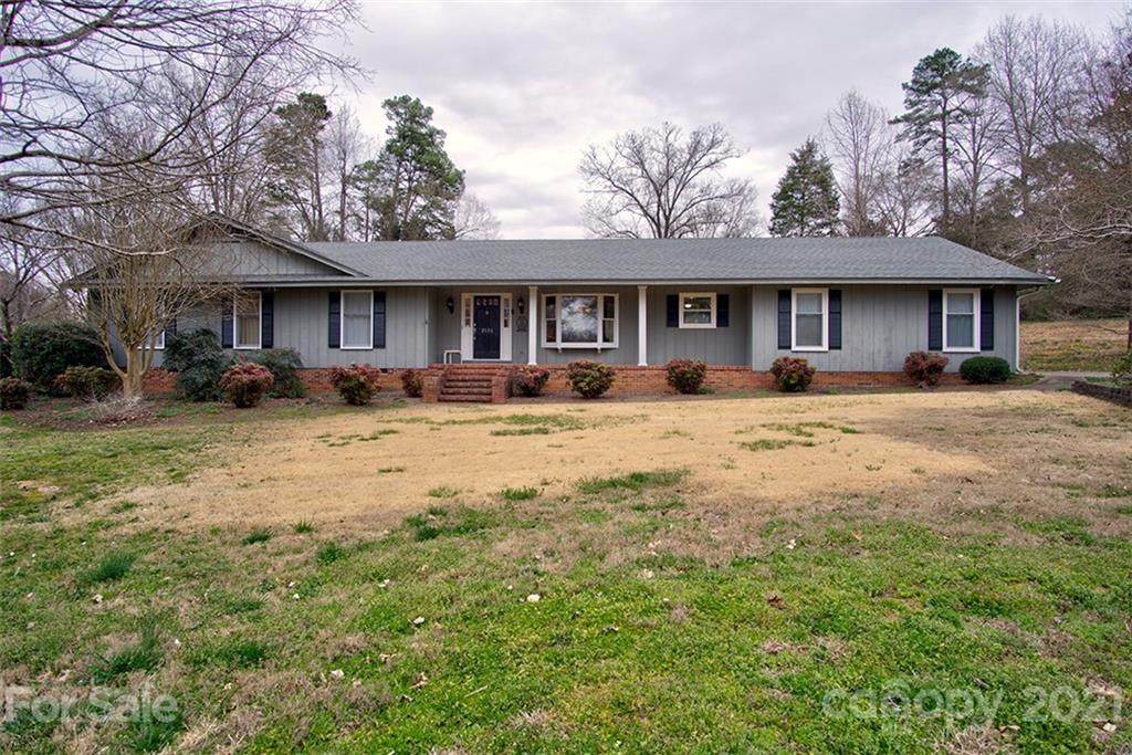 2136 Windemere Road - Photo 1
