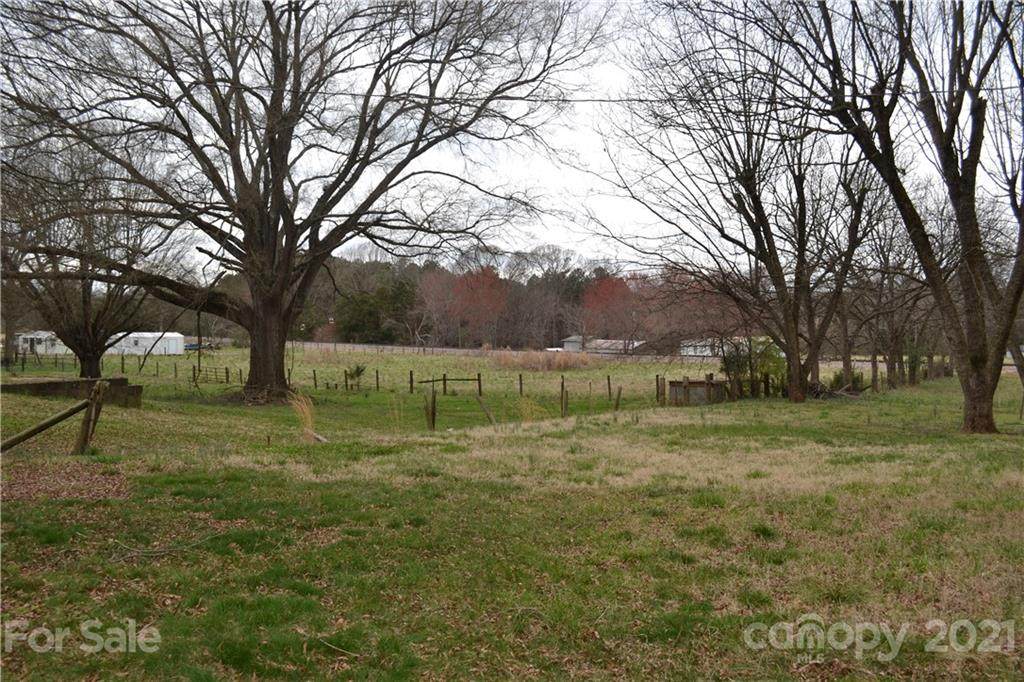 1278 Mecklenburg Highway - Photo 1