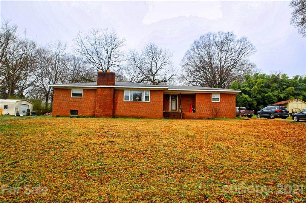 115 White Avenue - Photo 1