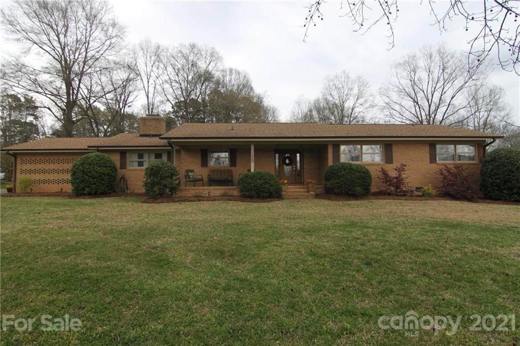 3724 Fairlane Drive - Photo 1