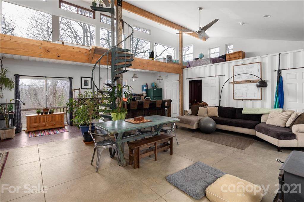 6 Lawndale Avenue - Photo 1